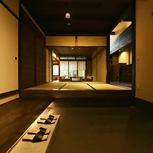  別荘 藏や 千本三条